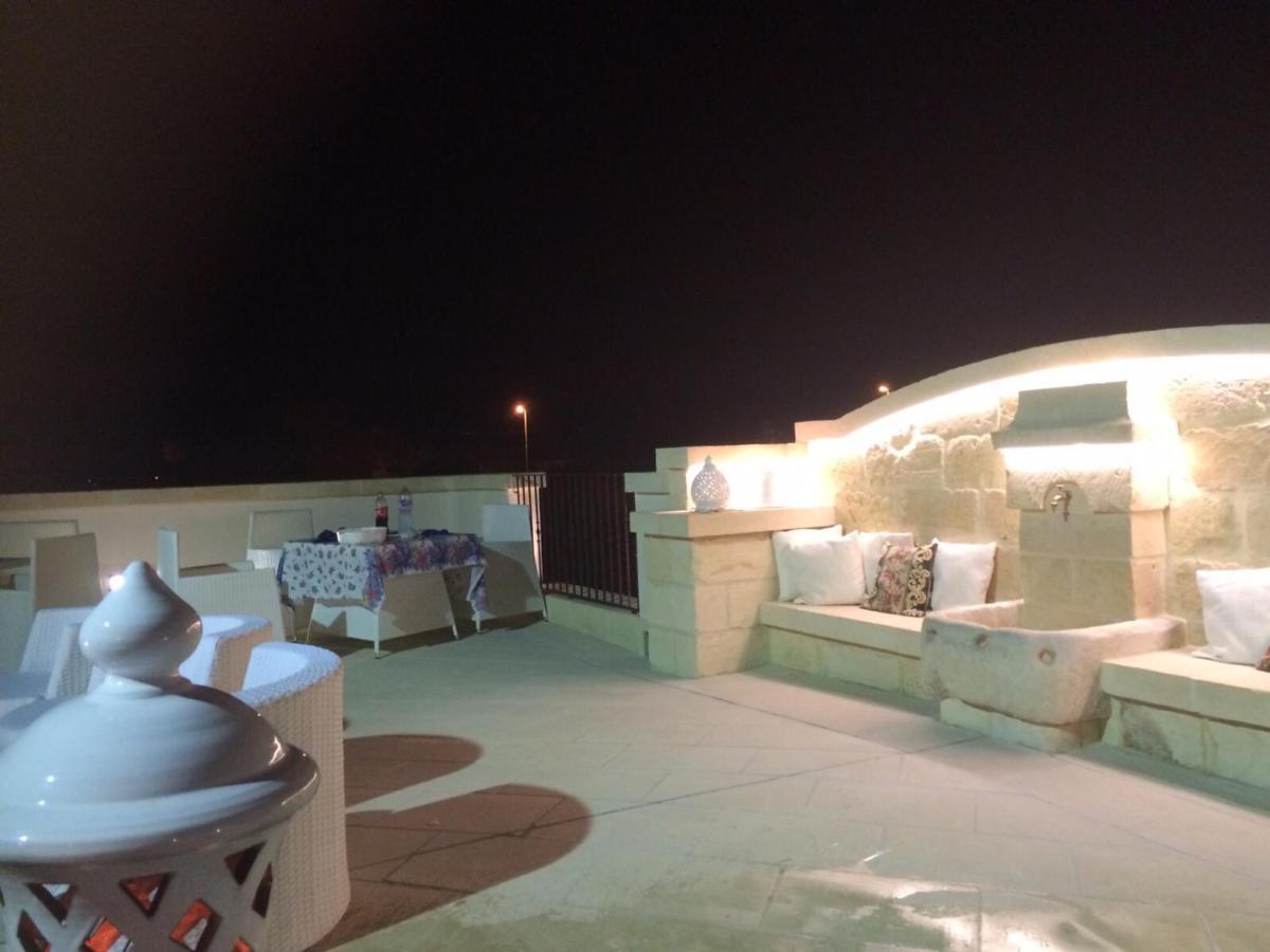 Villa Zecca Con Piscina Лече Екстериор снимка