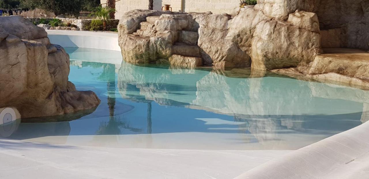 Villa Zecca Con Piscina Лече Екстериор снимка